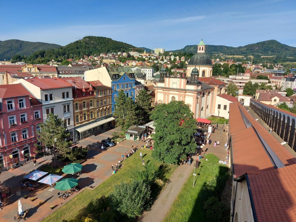 Apartments Rose Garden Decin Exterior foto