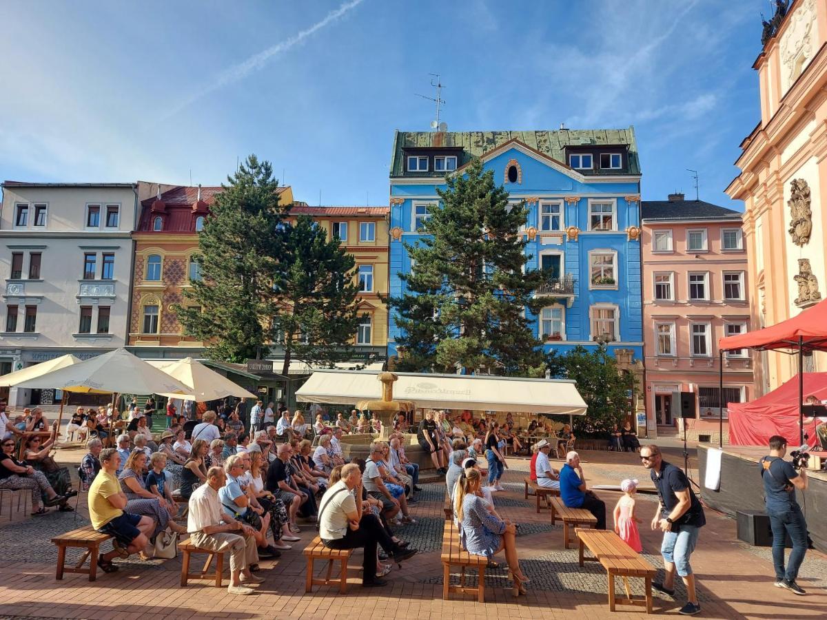 Apartments Rose Garden Decin Exterior foto